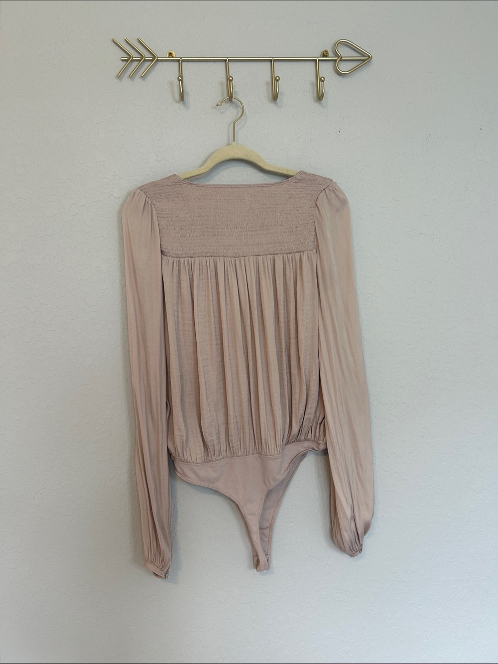 Intimately Free People Bodysuit Small Dusty Mauve Smocked Long Sleeve V Neck - Picture 5 of 8